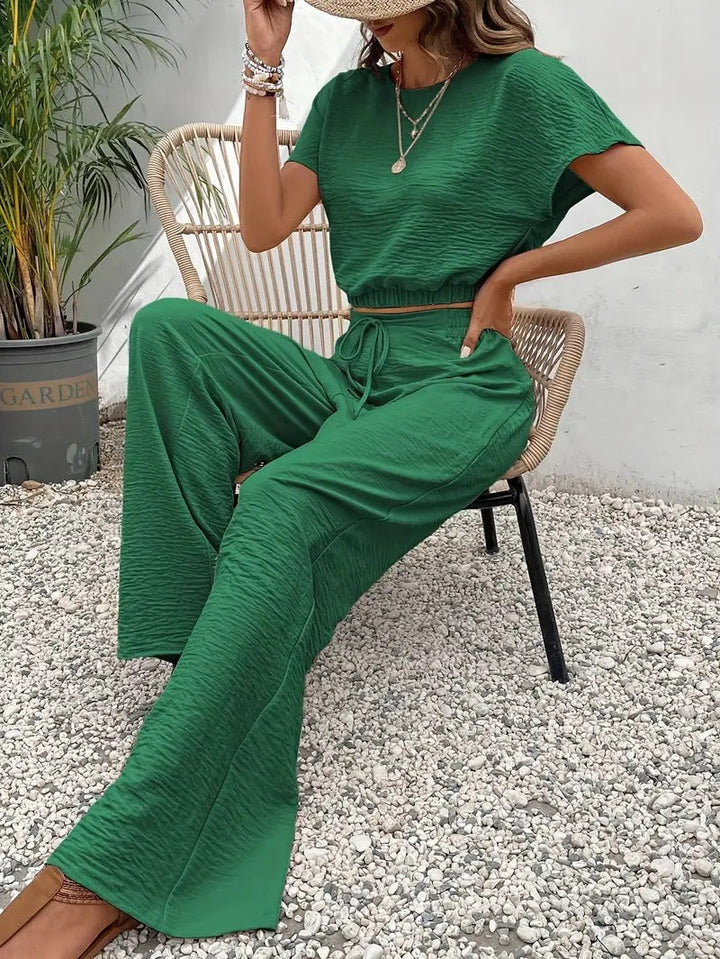 Adira - Two-Piece Lounge Set with Wide-Leg Pants and Cropped Top