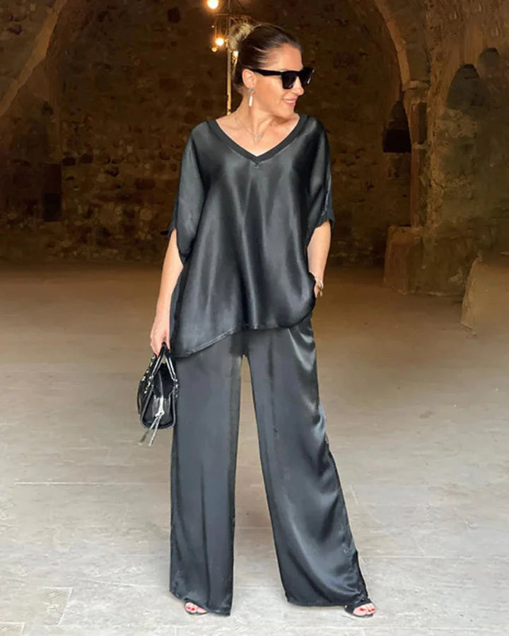 Alessia - Wide-Leg Jumpsuit with Relaxed V-Neck Top