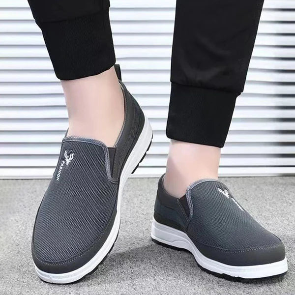 Arthur - Slip-On Walking Shoes with Cushioned Sole and Breathable Mesh