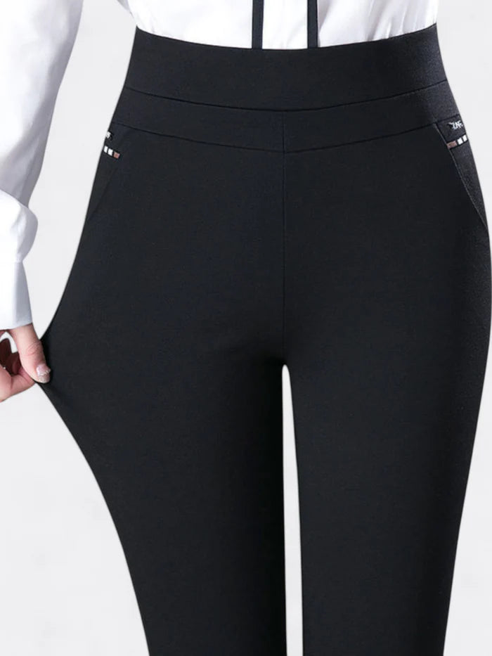 Elise – Slim Fit Trousers with High Waist and Office-Ready Style