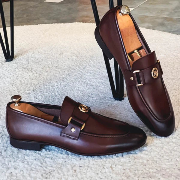 Graham – Formal Loafers with Gold Emblem Strap