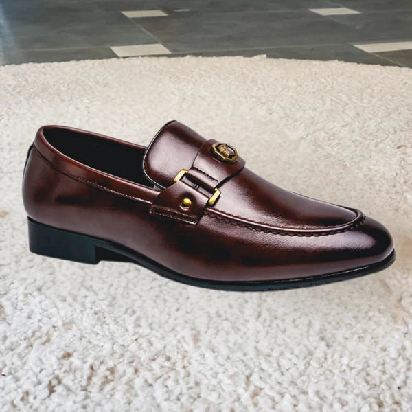 Graham – Formal Loafers with Gold Emblem Strap