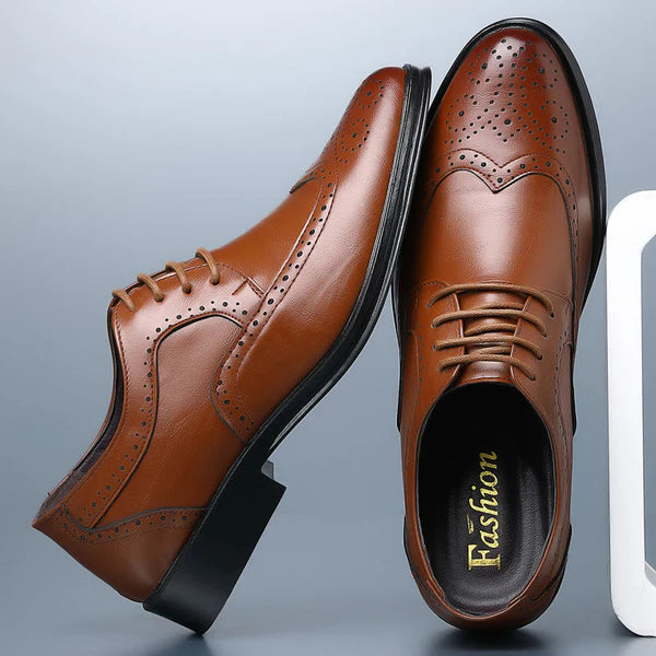 Hugh – Oxford Dress Shoes with Wingtip Brogue Detailing