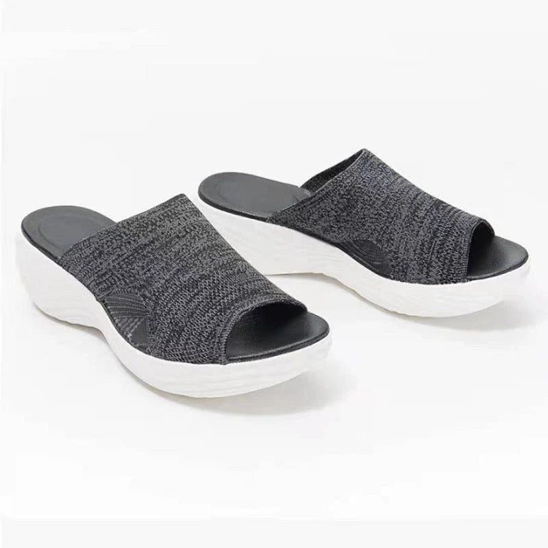 Jayda – Slide-On Platform Sandals with Cushioned Sole and Open Toe
