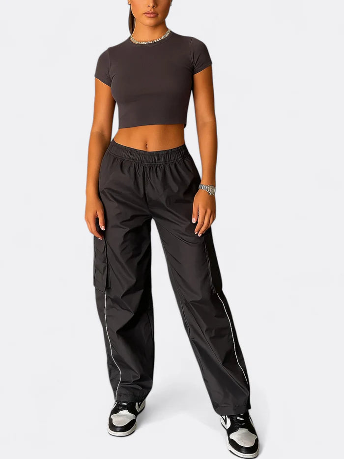 Lena - Cropped T-Shirt with High-Waisted Cargo Pants Set