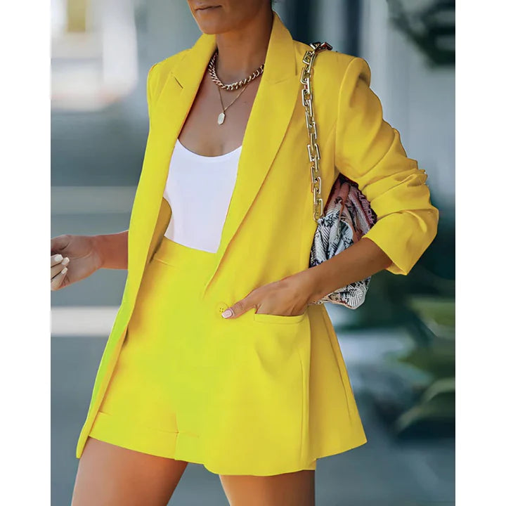 Adeline – Blazer and Shorts Set with Tailored Fit and Lapel Collar