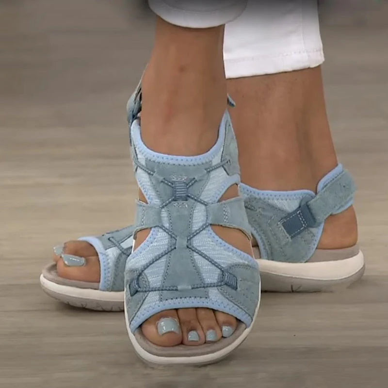 Astrid – Sporty Walking Sandals with Cushioned Sole and Adjustable Strap