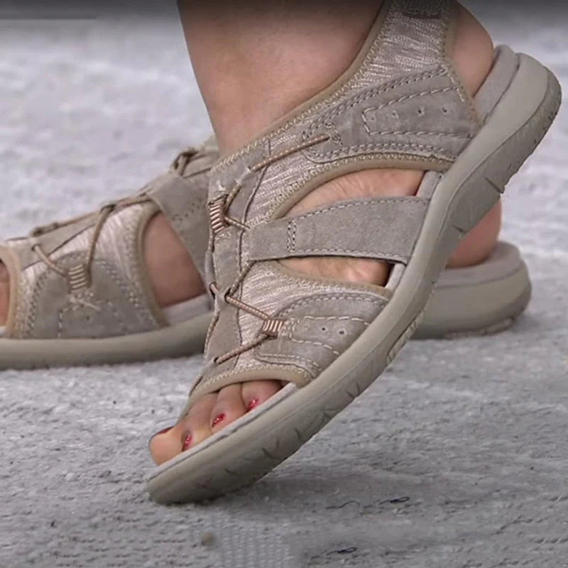 Astrid – Sporty Walking Sandals with Cushioned Sole and Adjustable Strap