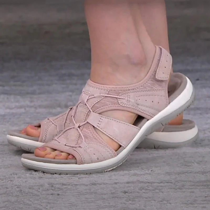 Astrid – Sporty Walking Sandals with Cushioned Sole and Adjustable Strap