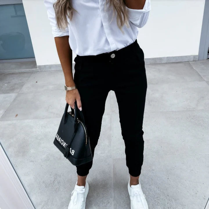 Ava - Slim-Fit Tapered Pants with High Waist and Casual Jogger Cuffs