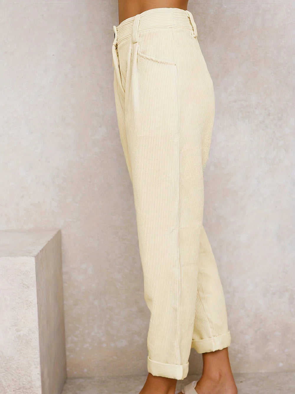 Emma - High-Waisted Trousers with Rolled Cuffs