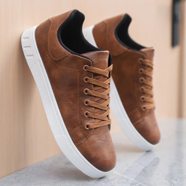 Brandon – Casual Low-Top Sneakers with Faux Finish
