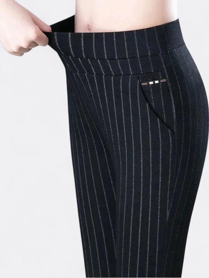 Elise – Slim Fit Trousers with High Waist and Office-Ready Style