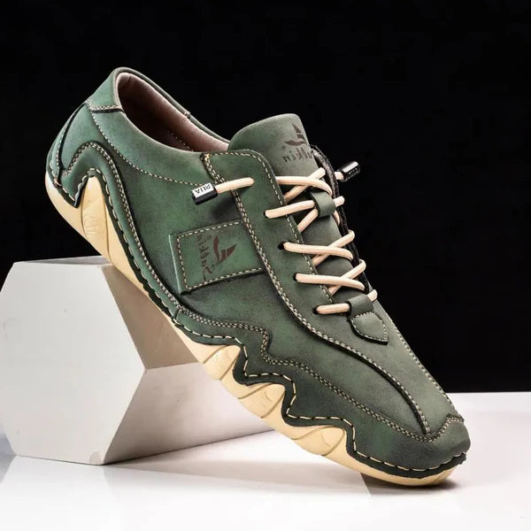 Emmett – Casual Driving Shoes with Contrast Stitch and Wave Sole Design