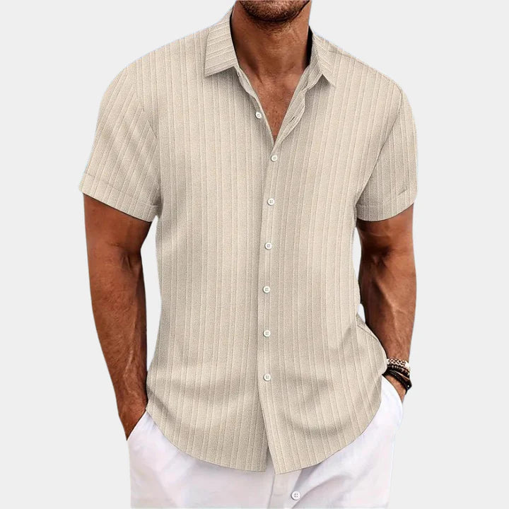 Gavin – Short-Sleeve Button-Up Shirt with Subtle Vertical Texture