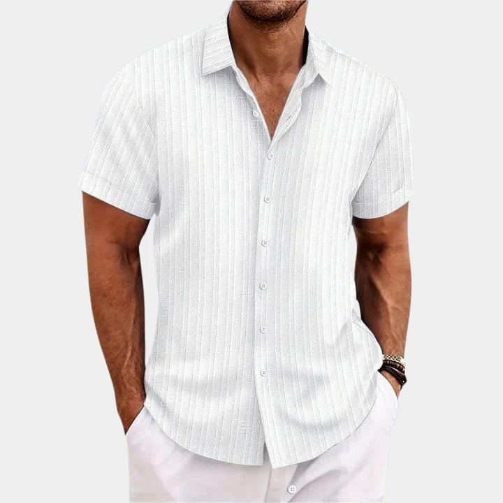 Gavin – Short-Sleeve Button-Up Shirt with Subtle Vertical Texture