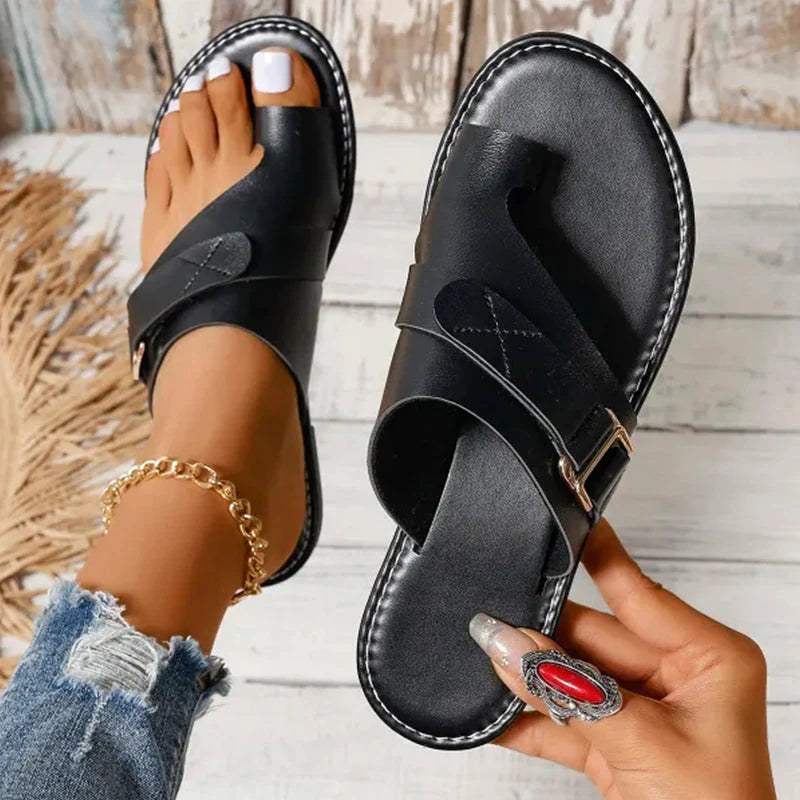 Harlyn - Toe Loop Flat Sandals with Buckle Strap for Casual Comfort