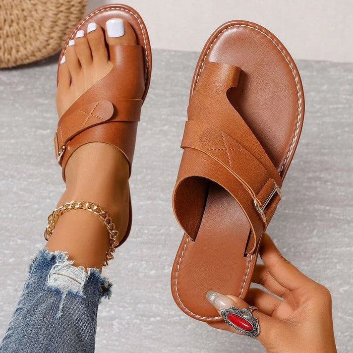 Harlyn - Toe Loop Flat Sandals with Buckle Strap for Casual Comfort