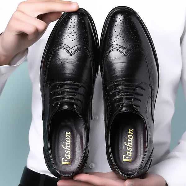 Hugh – Oxford Dress Shoes with Wingtip Brogue Detailing