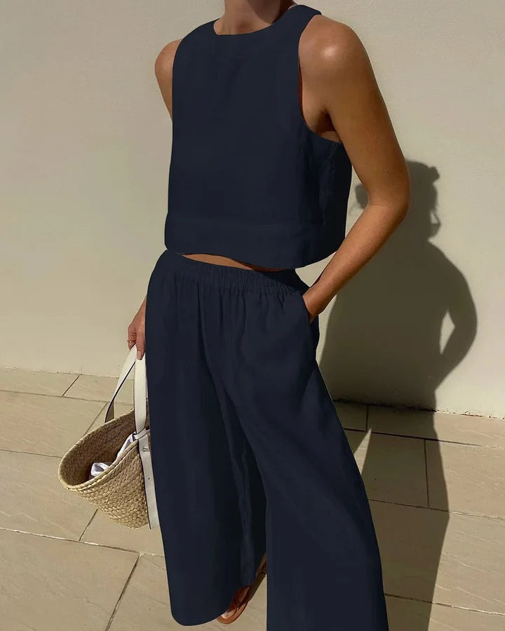 Isadora - Two-Piece Set with Sleeveless Crop Top and Wide-Leg Pants