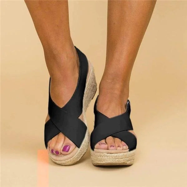 Isolde - Slip-On Knit Sneakers with Bow Detail and Cushioned Sole