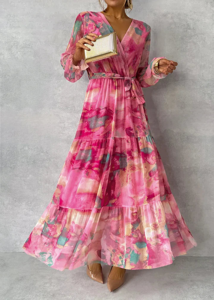 Stella – Glamorous Pleated Dress with Flowy Sleeves and Art-Inspired Design