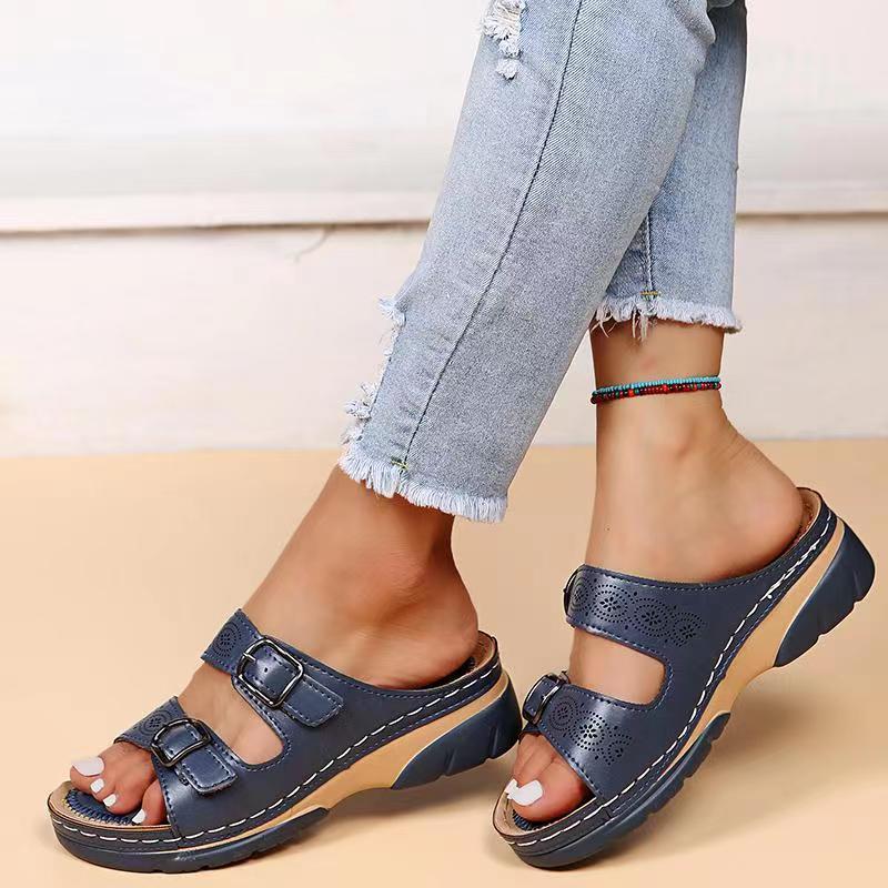 Vera – Slip-On Sandals with Cutout Straps and Cushioned Sole