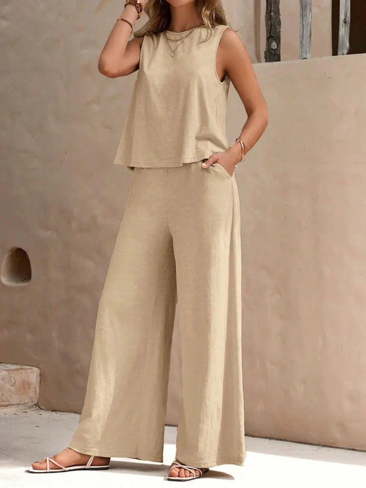 Zoe - Relaxed Fit Crop Top and Wide-Leg Pants Set